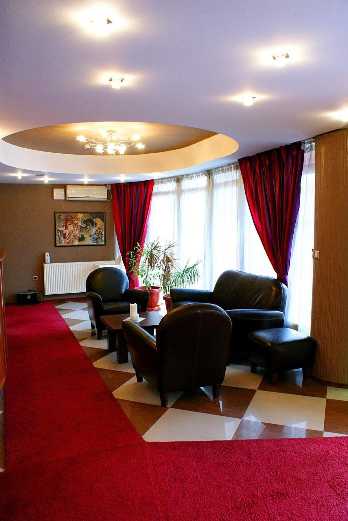 Leonardo Hotel Skopje Esterno foto